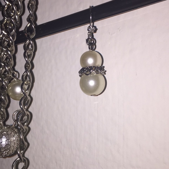 Necklace and earrings set - Picture 2 of 3